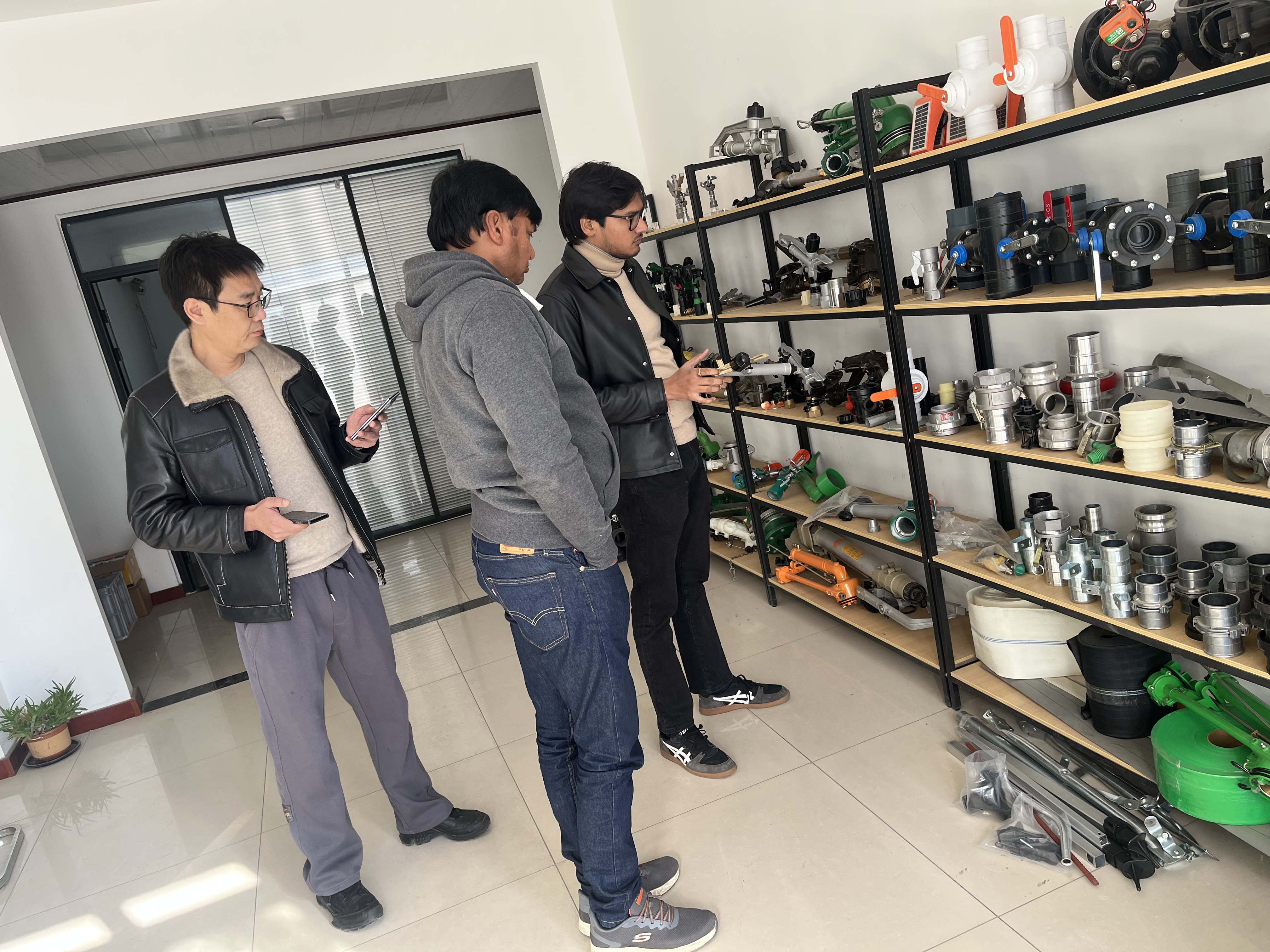 静海NS40 涡轮喷枪获客户青睐 洽谈批量合作